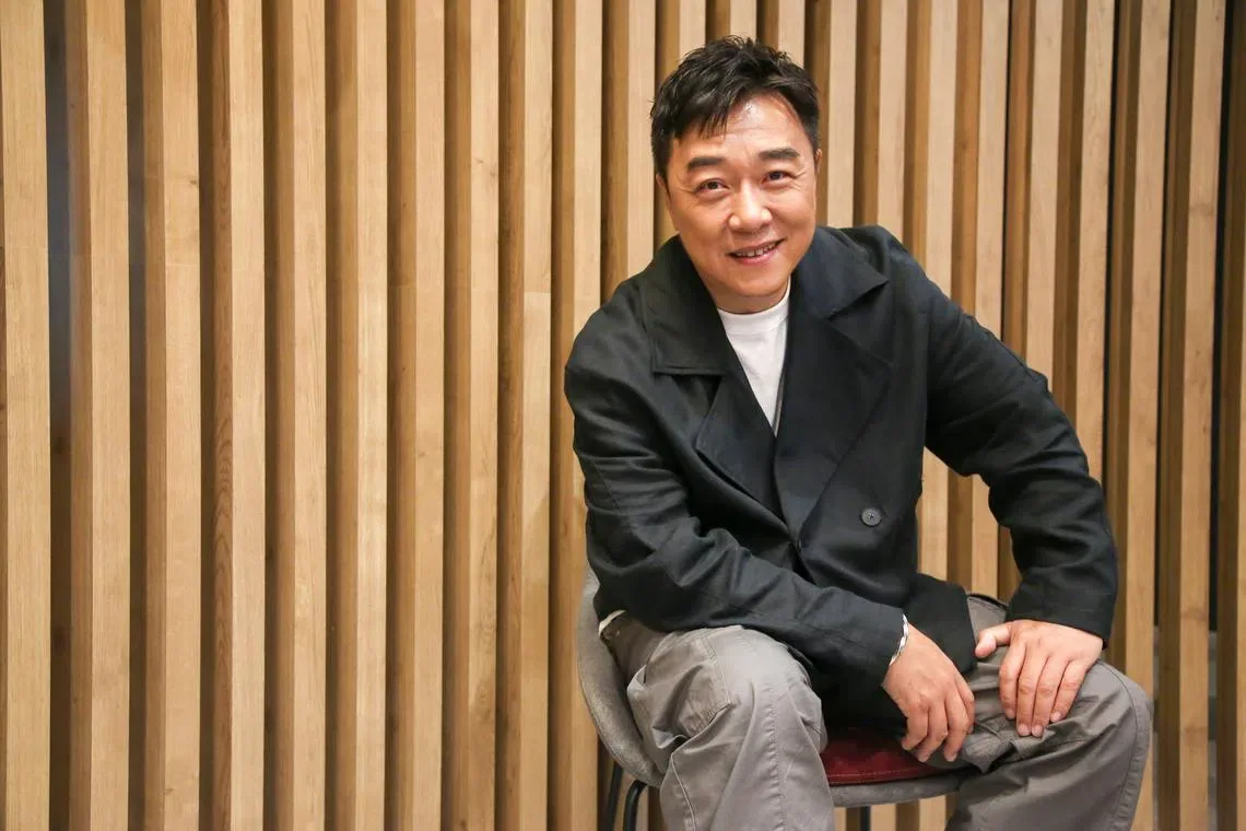 新加坡主持一哥郭亮将为黄暄婷护航。（档案照）