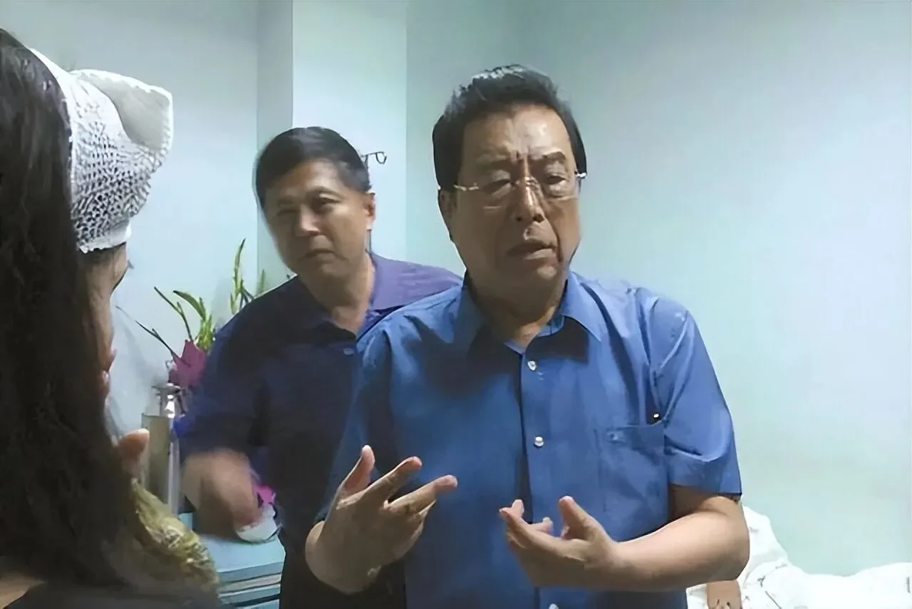 腾讯新闻配图